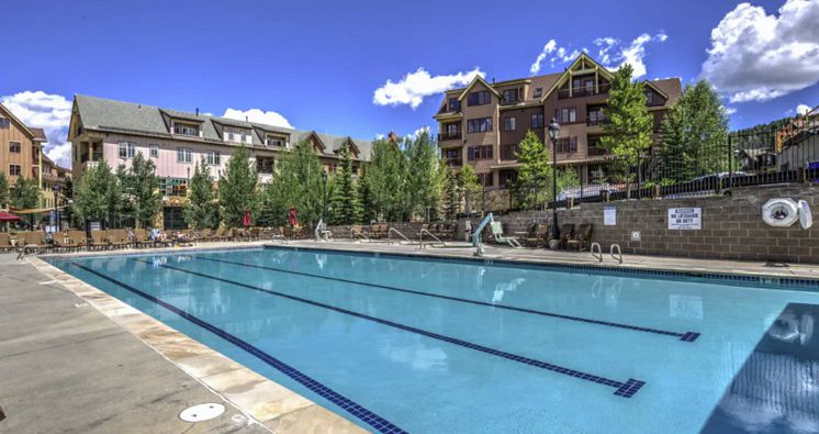 Enjoy the outdoor pool and hot tubs. - image_2